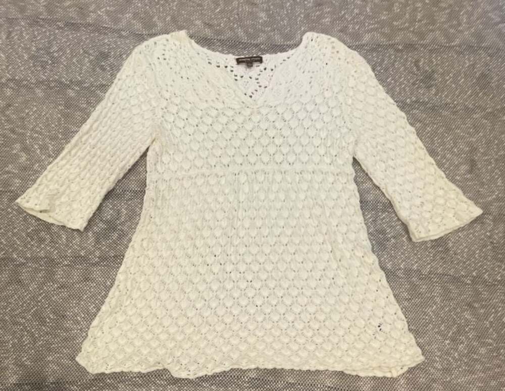 Adrienne Vittadini  Women's White Open Knit Crochet Long Sleeve V-Neck Tunic Top
